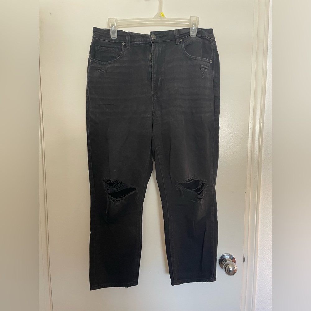 American Eagle Outfitters Black Mom Jeans